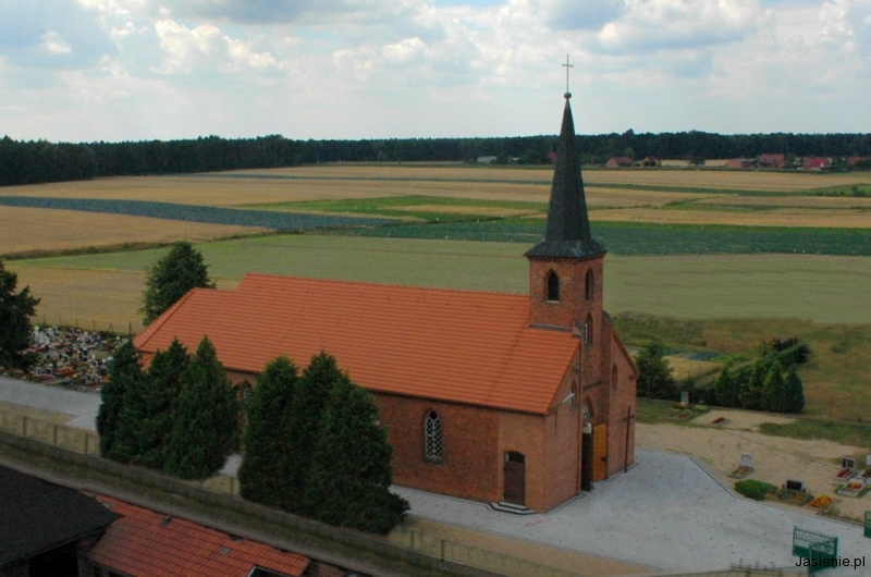 Kosciol_jasienie2_resize